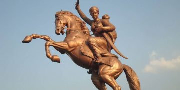 Rani Laxmibai's Statue In Solapur