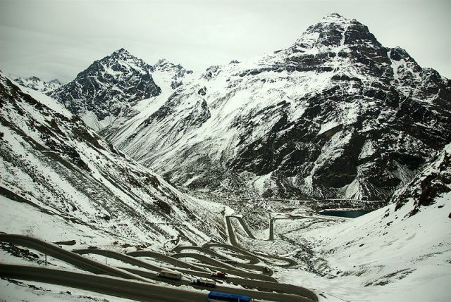Los Caracoles Pass, Chile