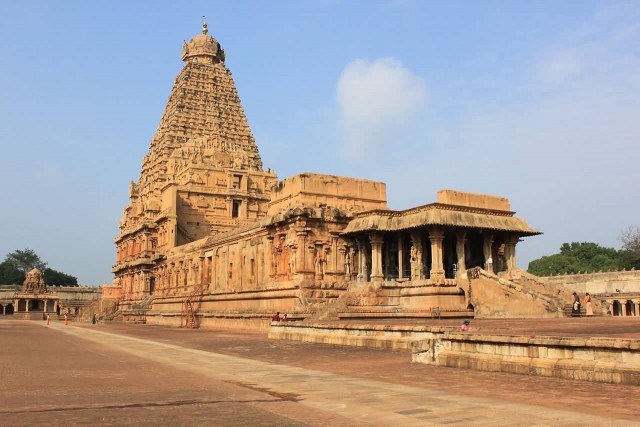Brihadeeswarar Temple 
