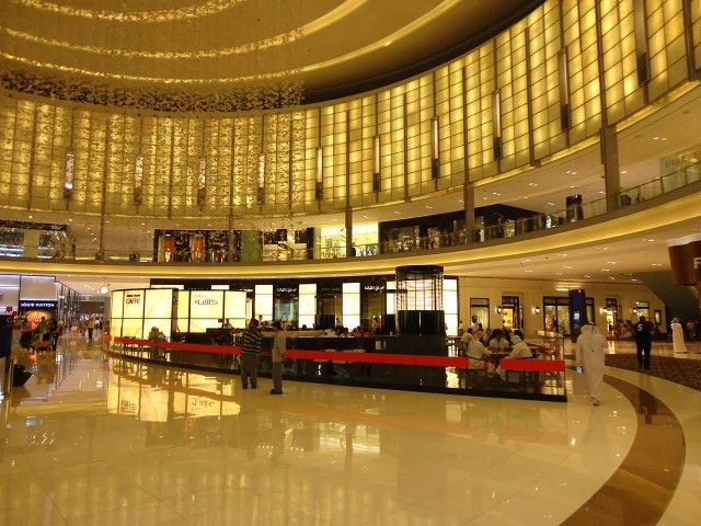 Dubai Mall Fashion Avenue