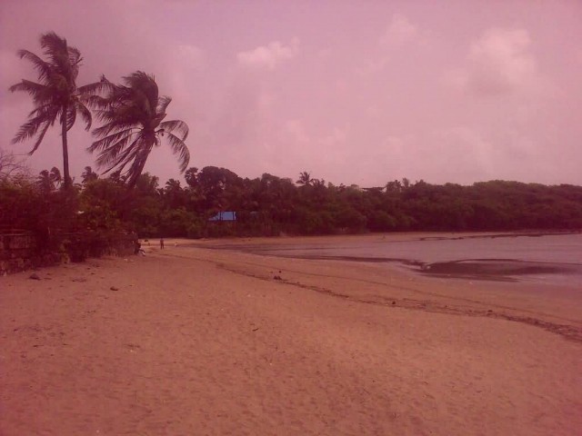 Aksa Beach