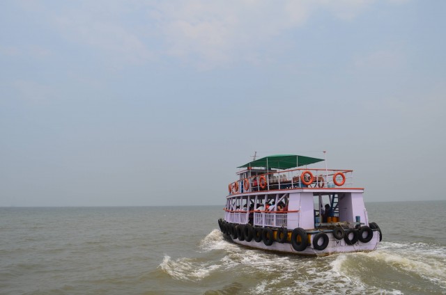 Ferry To Mandwa